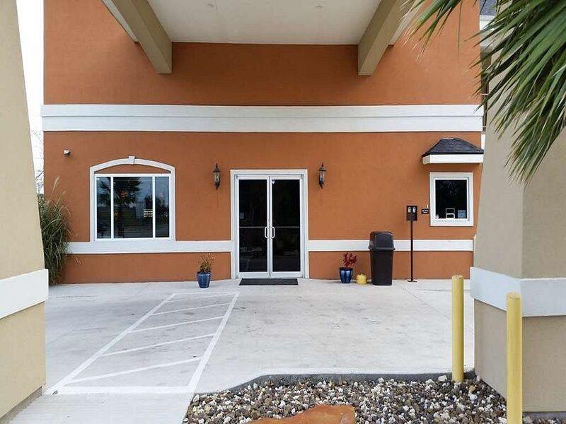 Studio 6-Beeville, Tx Exterior photo